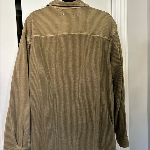 Tommy Bahama men’s corduroy shirt - Picture 2 of 6